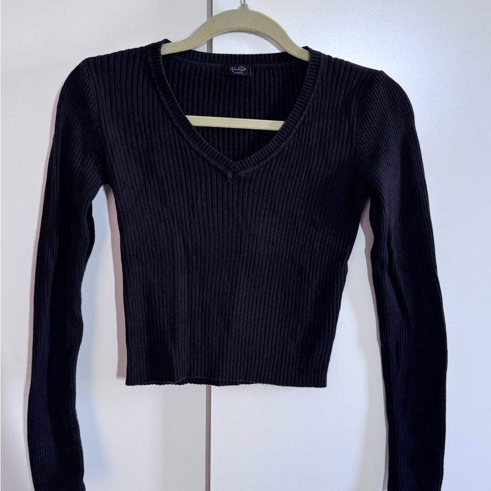 John Galt Black Ribbed V-Neck Cropped Sweater (OS)